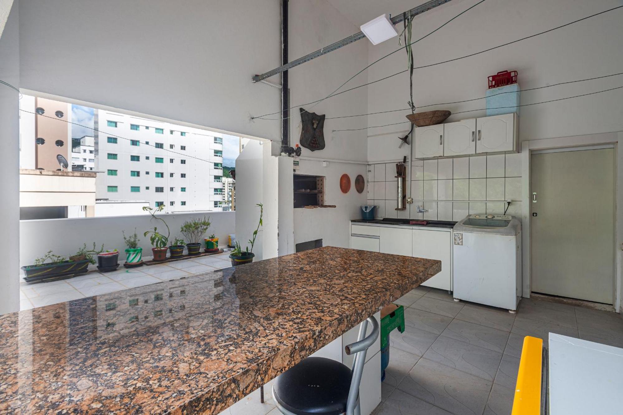 Apartamento 301 3 Quartos *